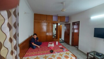 Bedroom in 3 BHK Apartment at Mahalaxmi Apartments Gurgaon, Sector 43 – for Rent