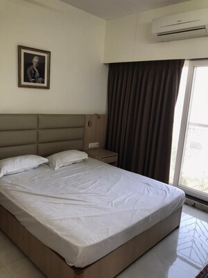 Bedroom in 1 BHK Apartment at K Raheja Heights, Malad East – for Rent