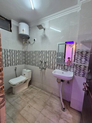 Master Bedroom in 1 BHK Builder Floor at Chattarpur – for Rent