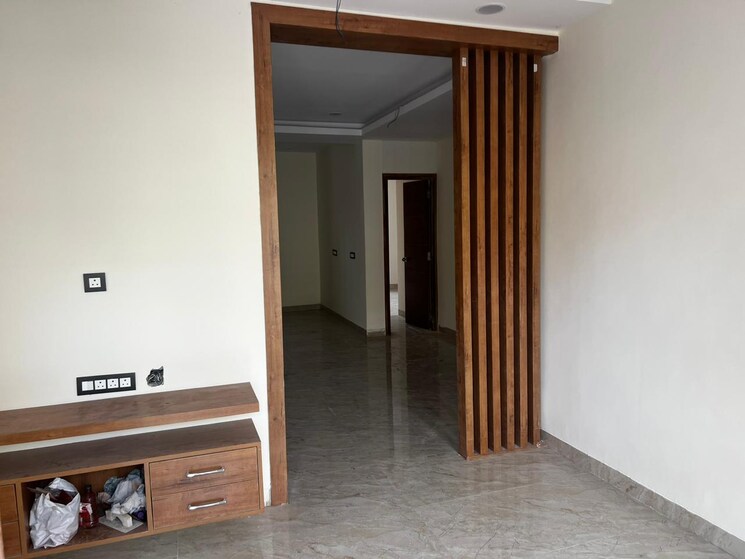 Room, shaikpet 3 Bedroom 2100 Sq.Ft. Apartment In Shaikpet Hyderabad 9532899