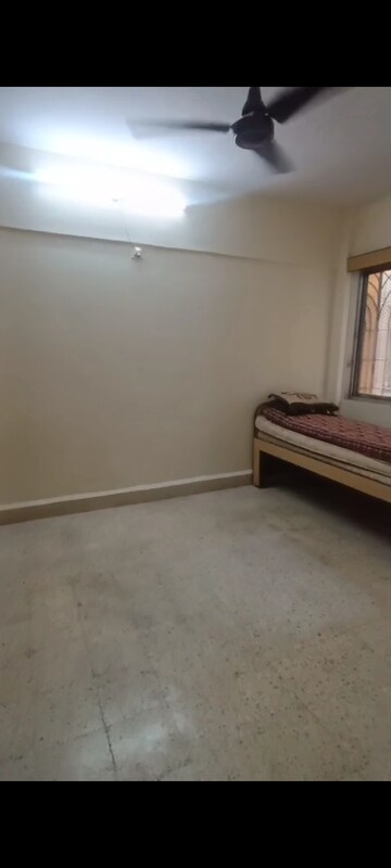 Room in 1 BHK Apartment at Shivaji Nagar – for Rent