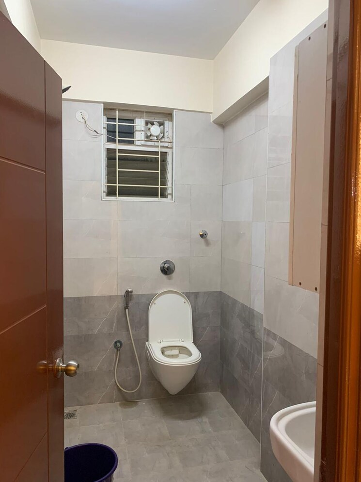 Attached Bathroom, sri-balaji-white-woods 3 Bedroom 1400 Sq.Ft. Apartment In Kadugodi Bangalore 9532984