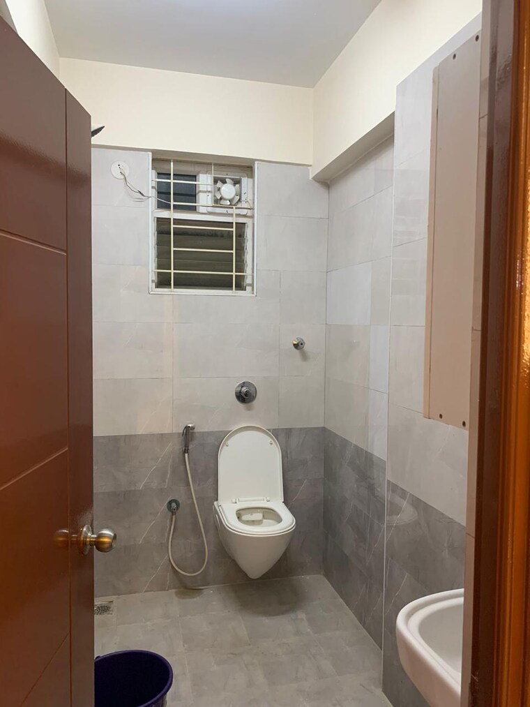 Attached Bathroom, sri-balaji-white-woods 3 Bedroom 1400 Sq.Ft. Apartment In Kadugodi Bangalore 9532984