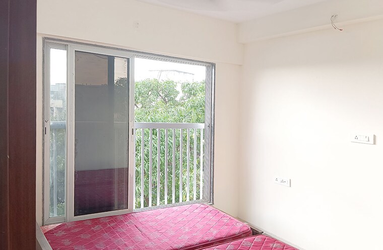 Bedroom, kurla west Pg For Boys In Kurla West 9532978