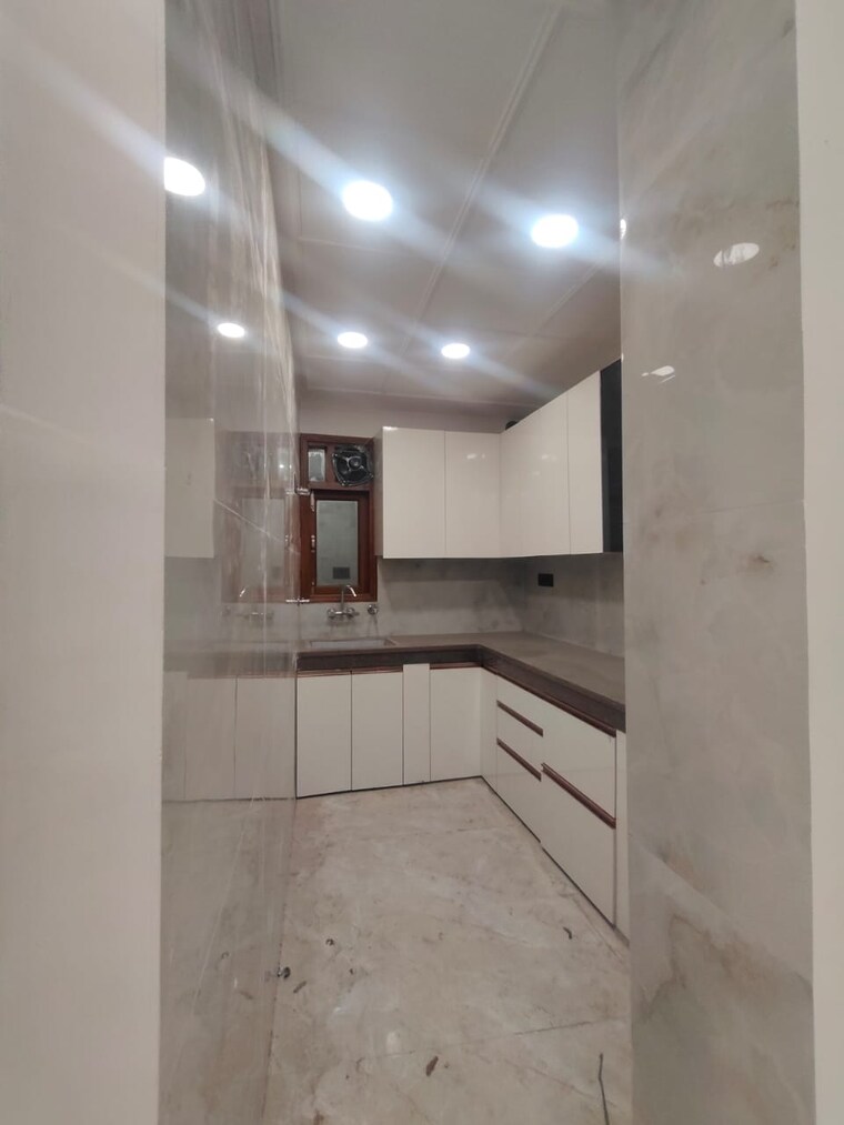 Bathroom, govindpuri 3 Bedroom 901 Sq.Ft. Builder Floor In Govindpuri Delhi 9533004