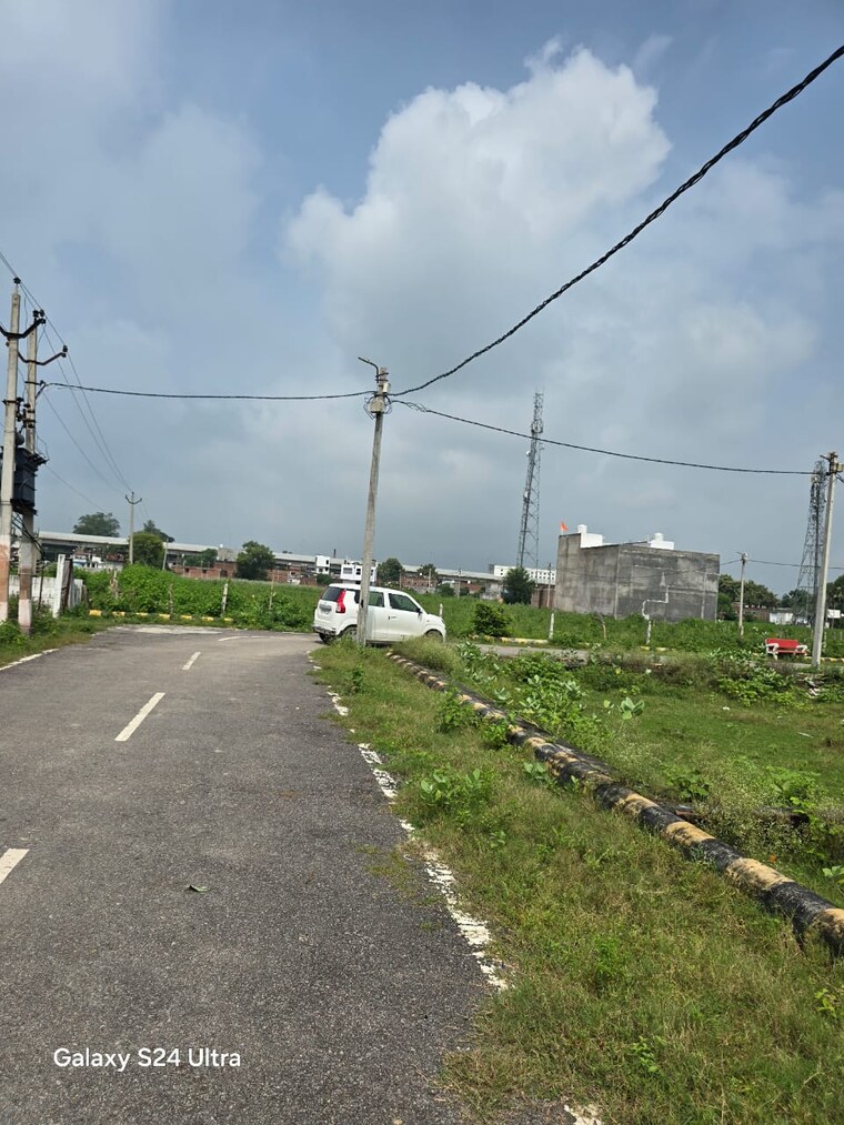 Garden, new town action area 1  2263 Sq.Ft. Plot In New Town Action Area 1 Kolkata 9533117