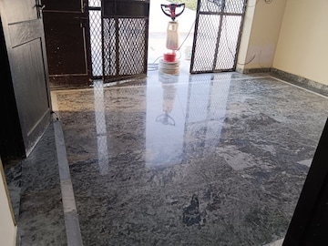 Room in 3 BHK Independent House at Sector 4 – for Rent