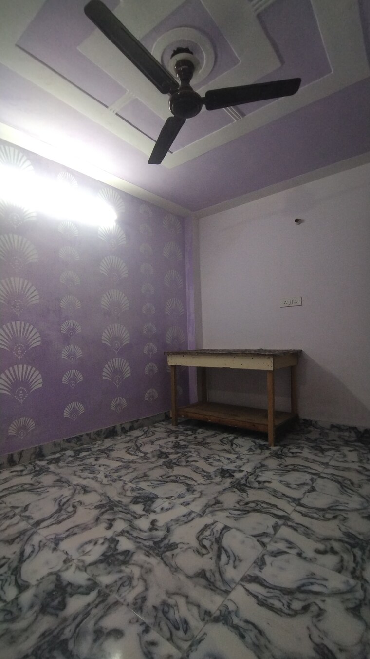 Room, govindpuri 1 RK 301 Sq.Ft. Builder Floor In Govindpuri Delhi 9533094
