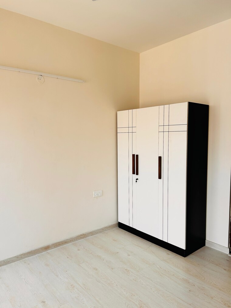 Bedroom, shapoorji-pallonji-joyville-gurgaon 2 Bedroom 914 Sq.Ft. Apartment In Sector 102 Gurgaon 9533136