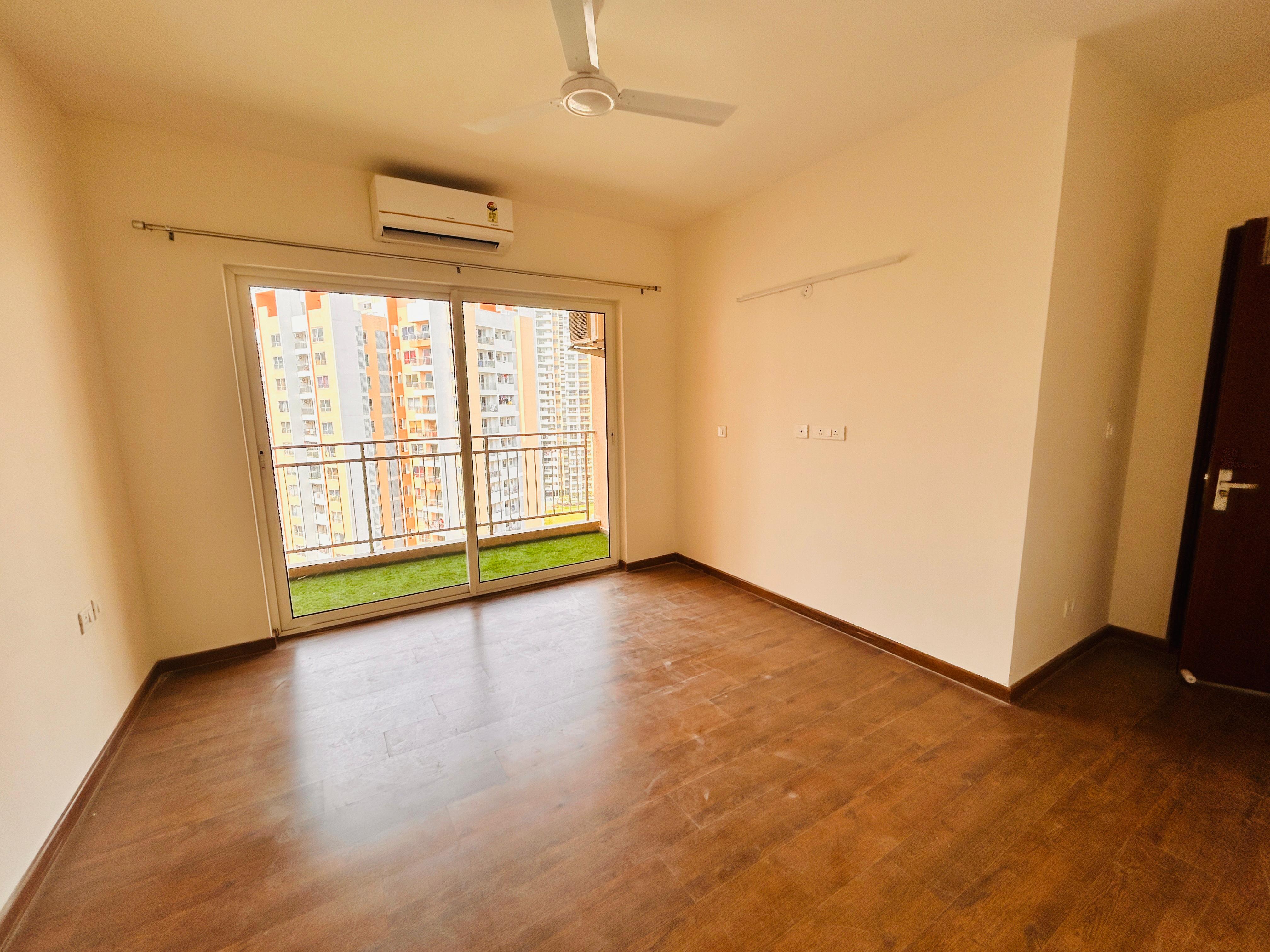 2 BHK + Study Room 916 Sq.Ft. Apartment in Shapoorji Pallonji Joyville Gurgaon