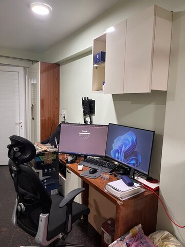 Team Area in 3 BHK Independent House at Sector 4 – for Rent