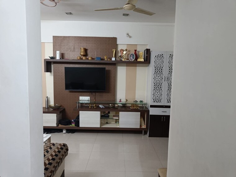 Room, magarpatta-annex 2 Bedroom 900 Sq.Ft. Apartment In Hadapsar Pune 9533294