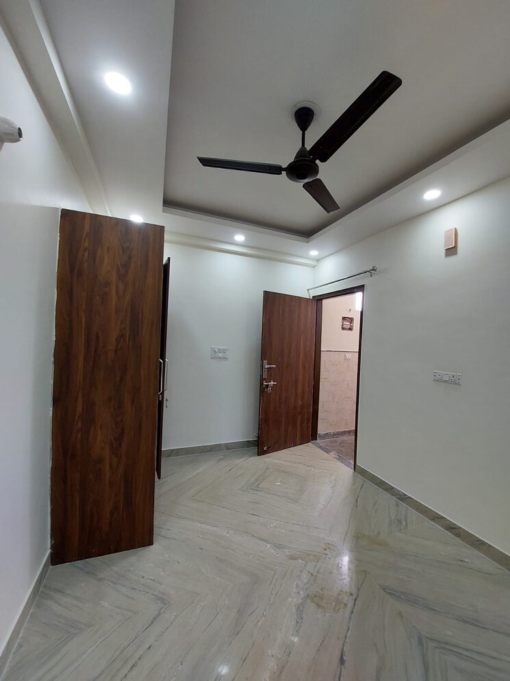 Room, aadharshila-apartment 1 Bedroom 400 Sq.Ft. Apartment In Sarita Vihar Delhi 9533335