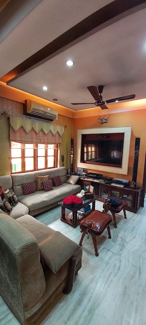 3 BHK Apartment For Sale in Golf Green