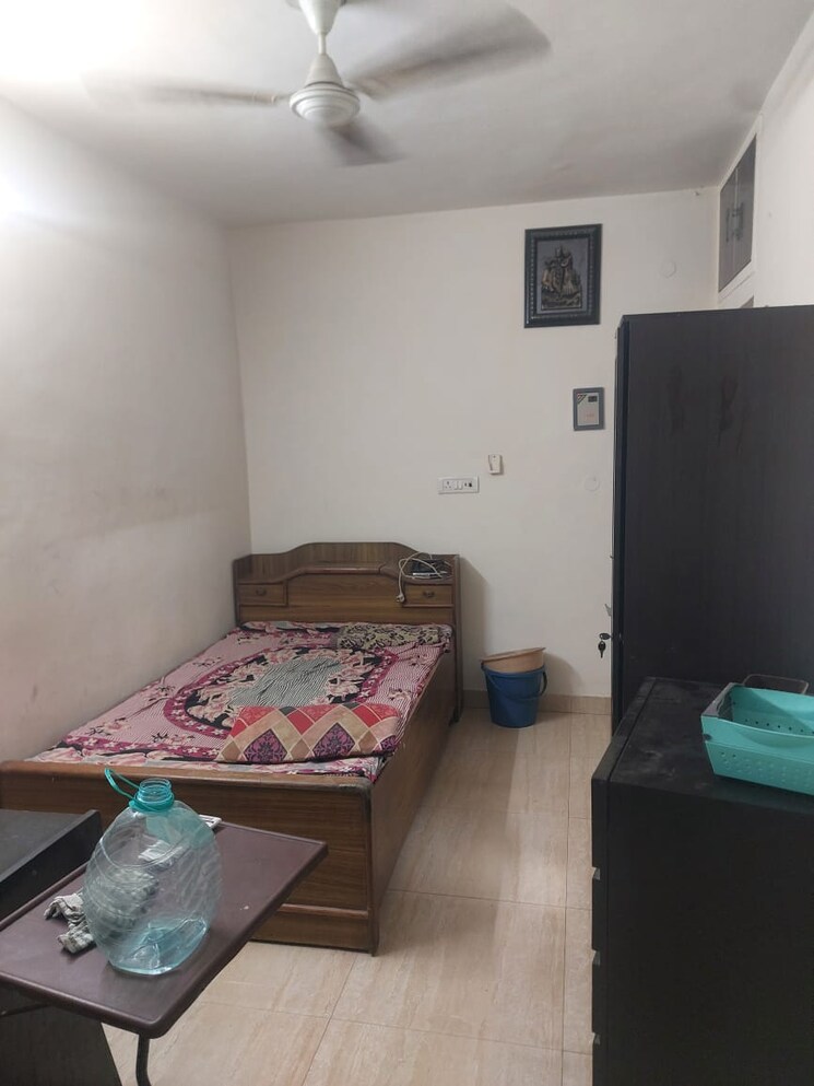 Bedroom, aadharshila-apartment 1 Bedroom 400 Sq.Ft. Apartment In Sarita Vihar Delhi 9533396