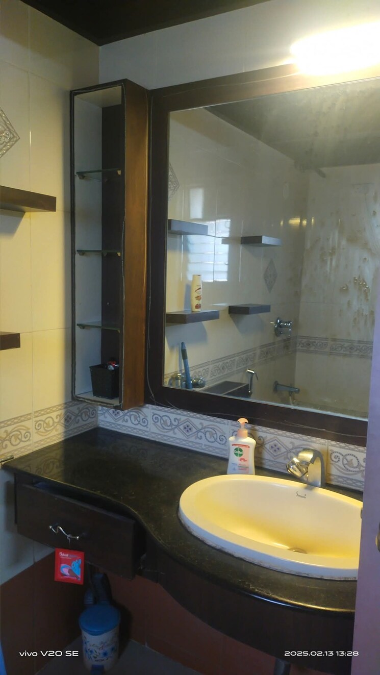 Bathroom, magarpatta-city-cosmos 2 Bedroom 980 Sq.Ft. Apartment In Magarpatta Road Pune 9533400