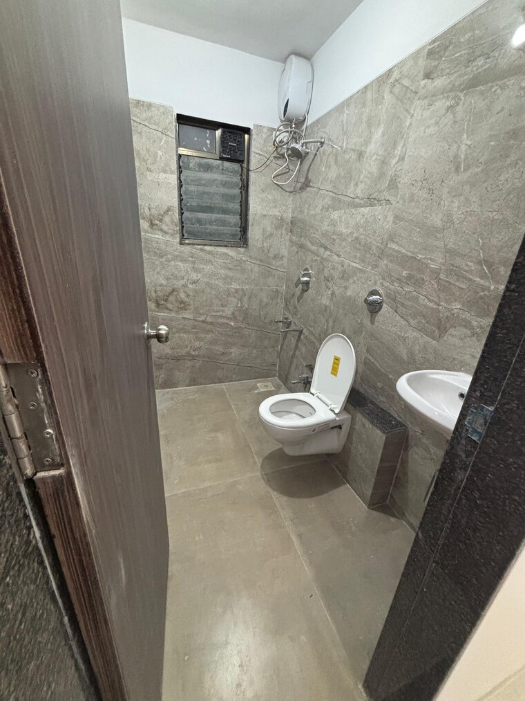 Bathroom, mohini-zen-vrindavan 2 Bedroom 760 Sq.Ft. Apartment In Dahisar East Mumbai 9533399