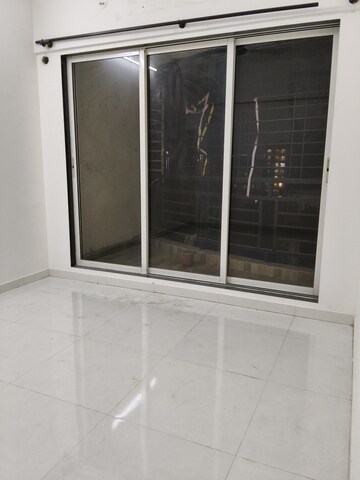 Room in 2 BHK Apartment at Shamik Elanza Santacruz, Vakola – for Sale