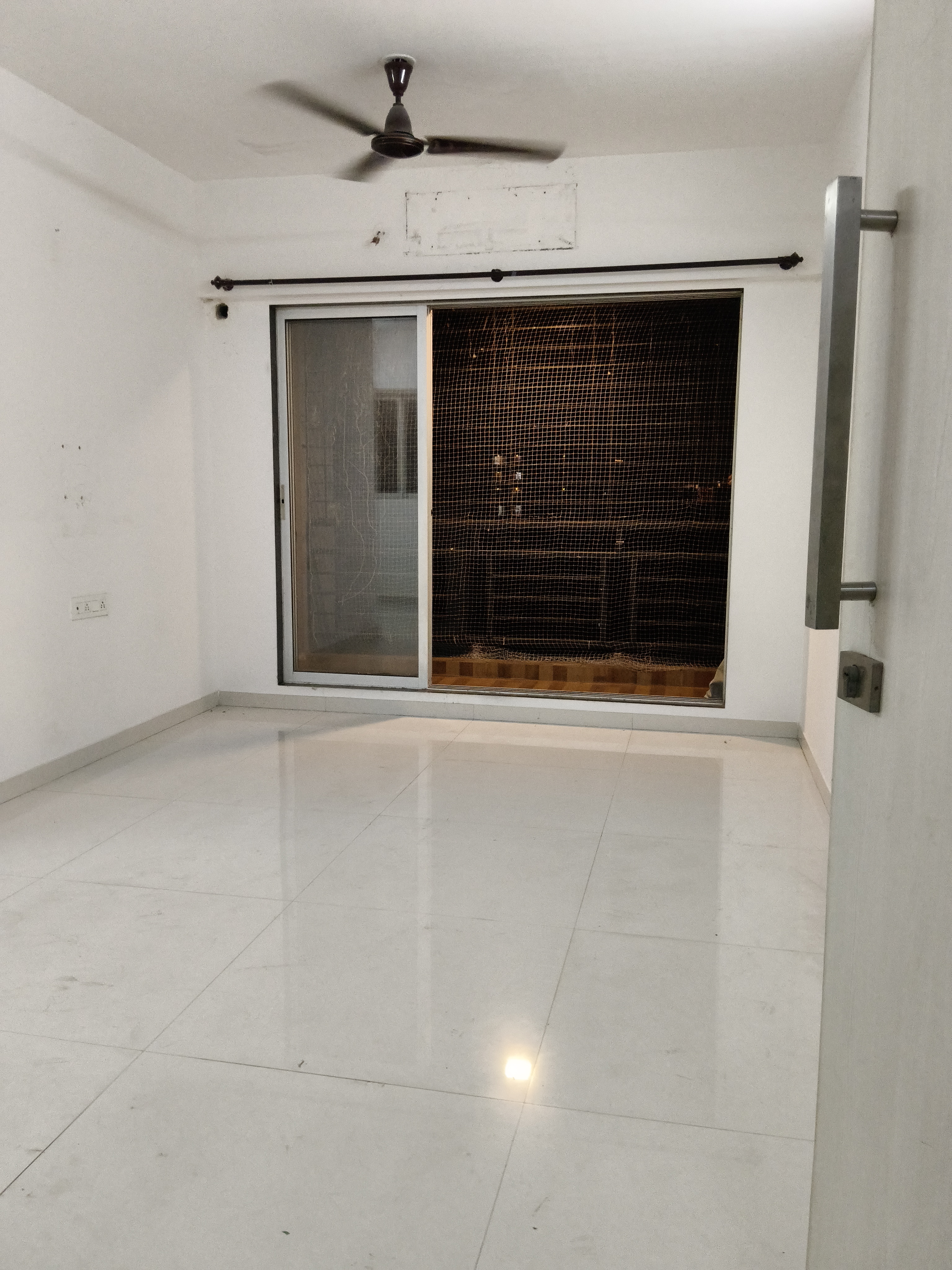2 BHK Apartment For Sale in Shamik Elanza Santacruz