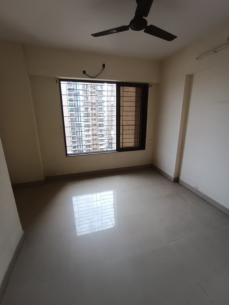 Room, ajmera-yogi-dham-phase-iii 1 Bedroom 595 Sq.Ft. Apartment In Kalyan West Thane 9533501