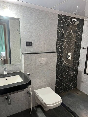 Furnished Amenities in 2 BHK Apartment at Amanora Gold Towers, Hadapsar – for Sale