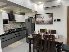 2 BHK + Study Room Apartment For Sale in Amanora Gold Towers