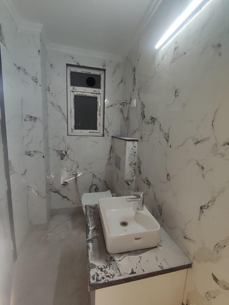 Bathroom, palm-residency-chhatarpur 3 Bedroom 1500 Sq.Ft. Apartment In Chattarpur Delhi 9533485