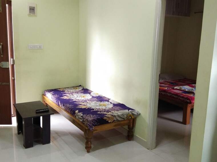 Bedroom, rt nagar 1 Bedroom 850 Sq.Ft. Independent House In Rt Nagar Bangalore 9533461