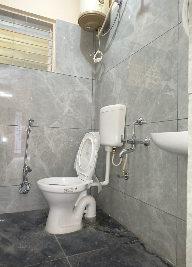 Bathroom, bommanahalli 1 Bedroom 600 Sq.Ft. Builder Floor In Bommanahalli Bangalore 9533435