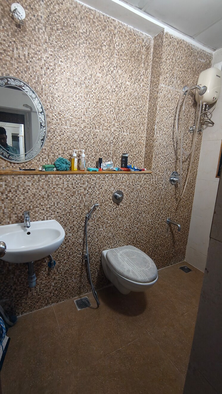 Bathroom, lodha-palava-city-lakeshore-greens 1.5 Bedroom 780 Sq.Ft. Apartment In Dombivli East Thane 9533491
