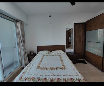 Bedroom in 4 BHK Apartment at Sheth Avalon, Laxmi Nagar – for Sale