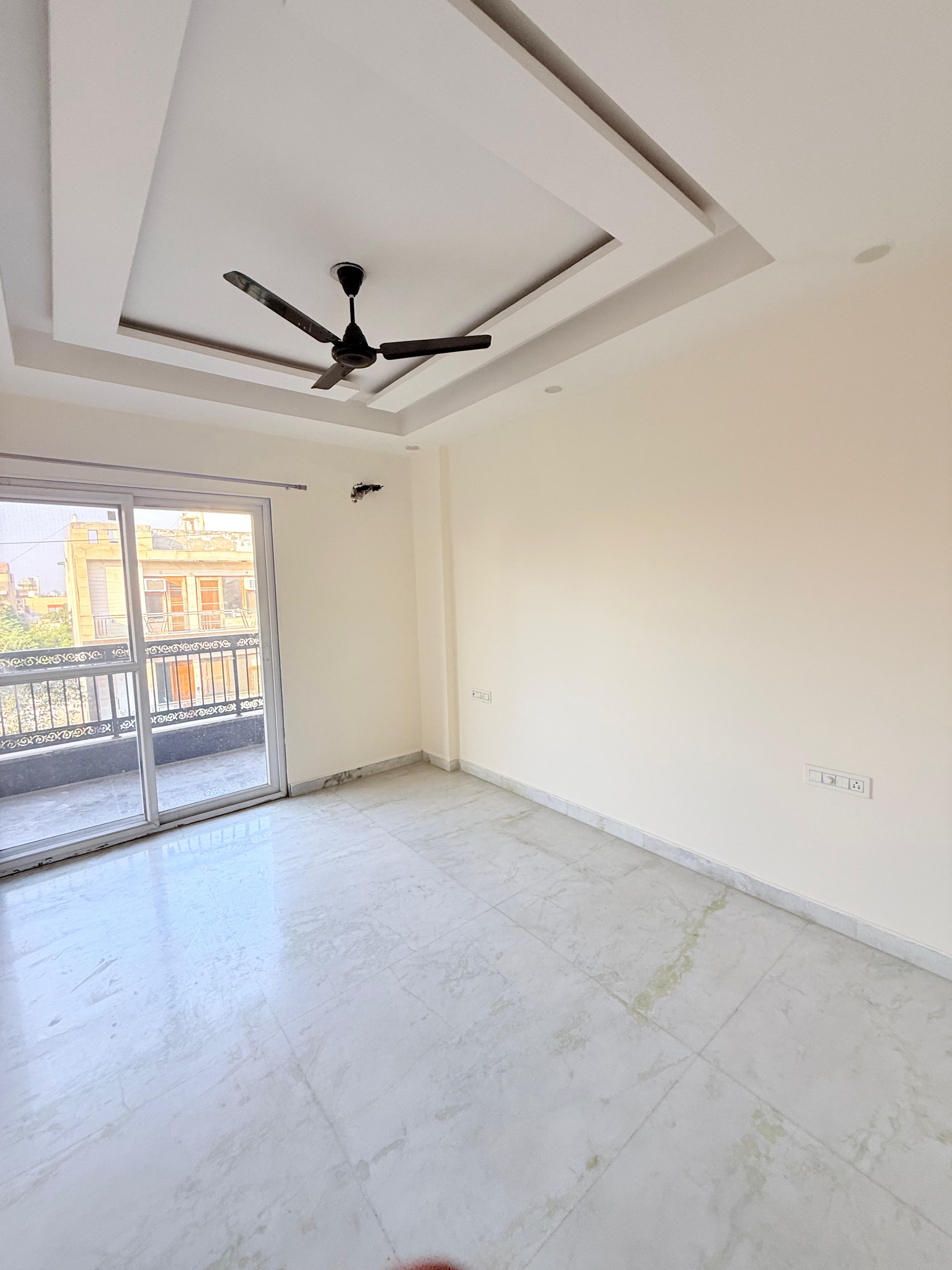 3.5 BHK + Pooja Room Builder Floor For Rent in Paschim Vihar