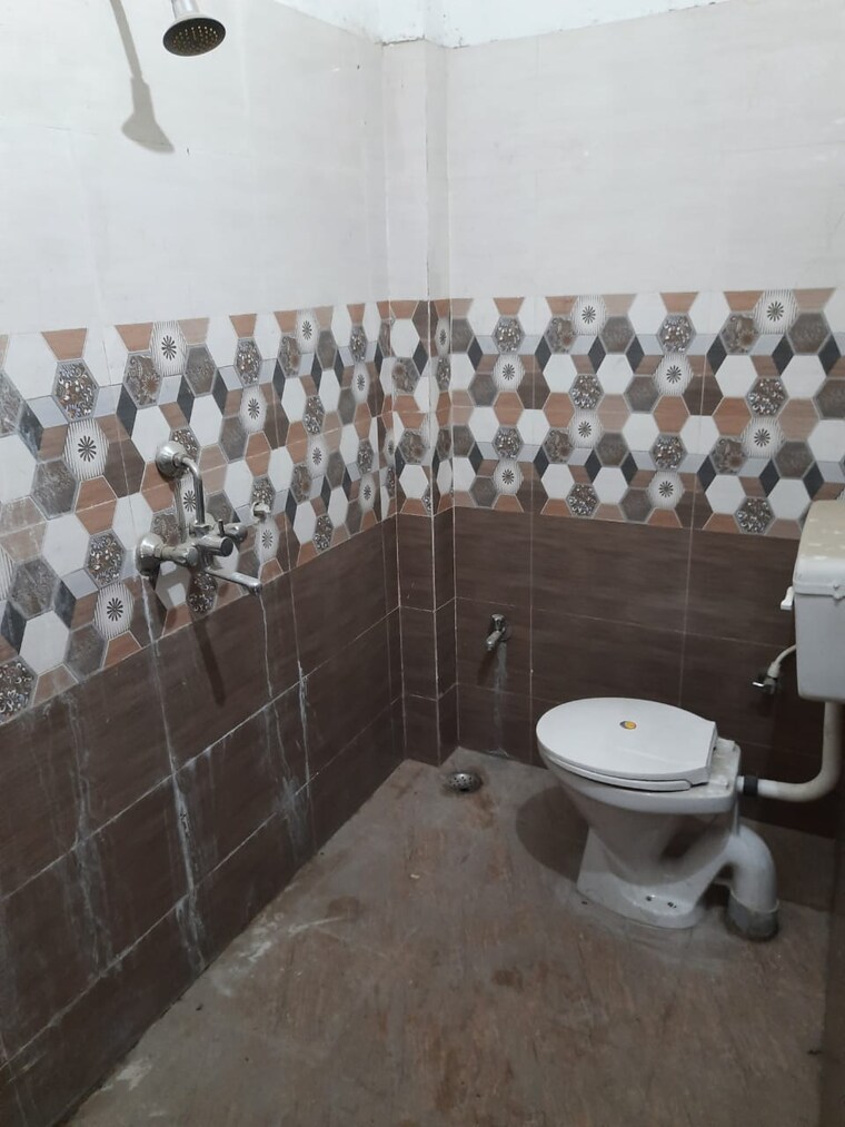 Bathroom, bhojubir road 2 Bedroom 700 Sq.Ft. Independent House In Bhojubir Road Varanasi 9533536