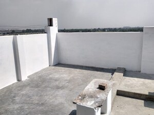 Furnished Amenities in 2 BHK Independent House at Bhojubir Road – for Rent