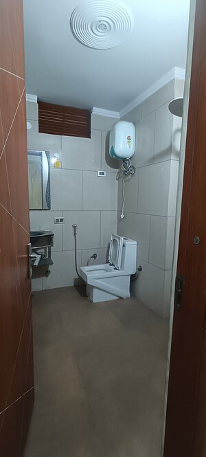 Bathroom in 3 BHK Builder Floor at The Omaxe State, Sector 19b Dwarka – for Rent