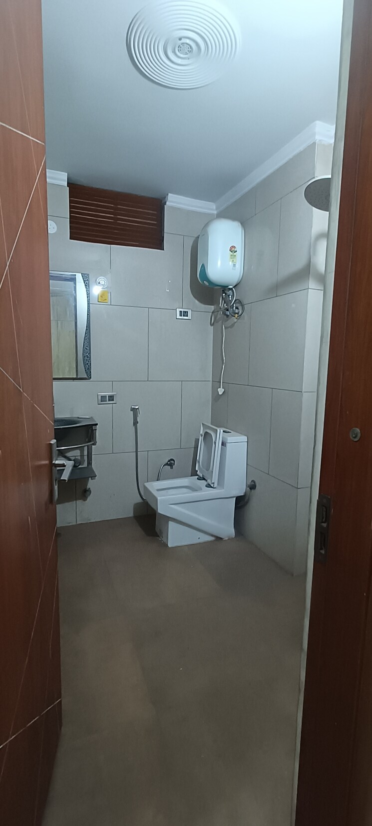 Bathroom, the-omaxe-state 3 Bedroom 2200 Sq.Ft. Builder Floor In Sector 19b Dwarka Delhi 9533556