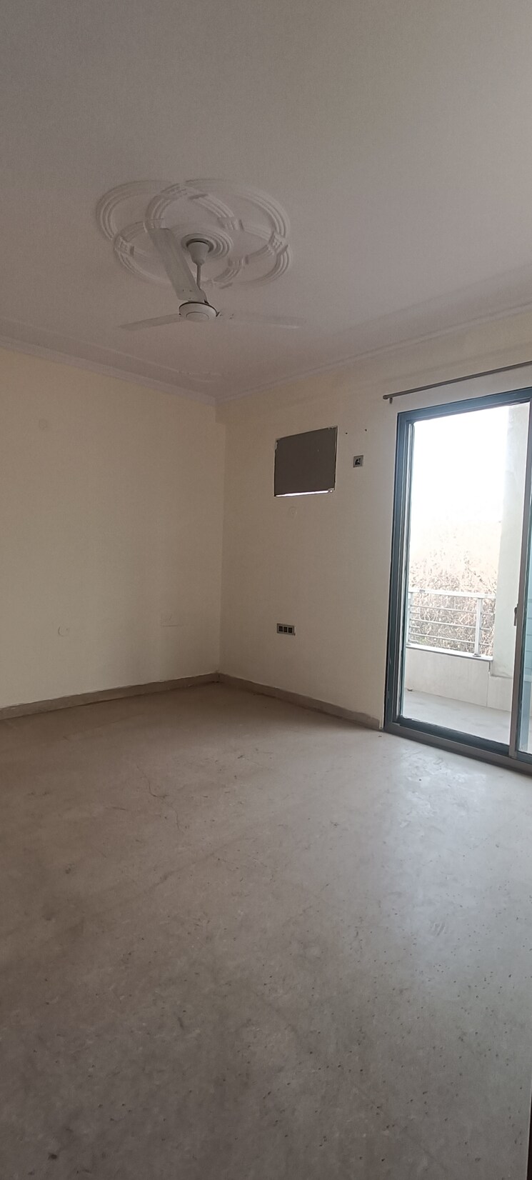 Room, the-omaxe-state 3 Bedroom 2200 Sq.Ft. Builder Floor In Sector 19b Dwarka Delhi 9533556