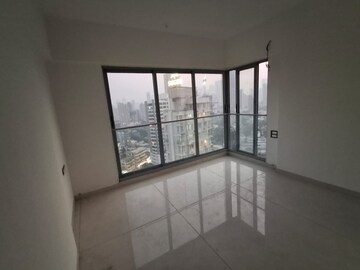 Room in 1 BHK Apartment at Siddhivinayak Habitats, Dadar West – for Sale