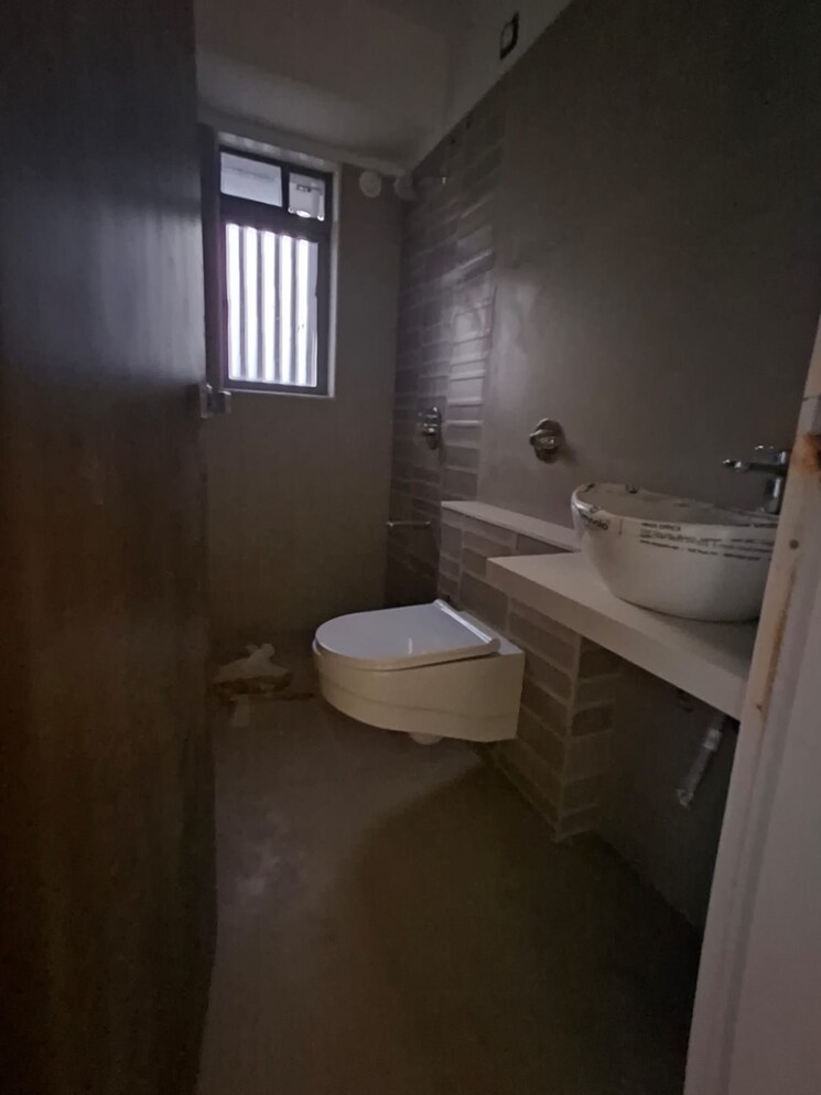Bathroom, siddhivinayak-habitats 1 Bedroom 500 Sq.Ft. Apartment In Dadar West Mumbai 9533542