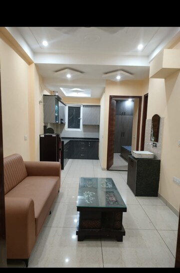 Team Area in 2 BHK Builder Floor at RWA Residential Society Sector 46, Sector 46 – for Rent