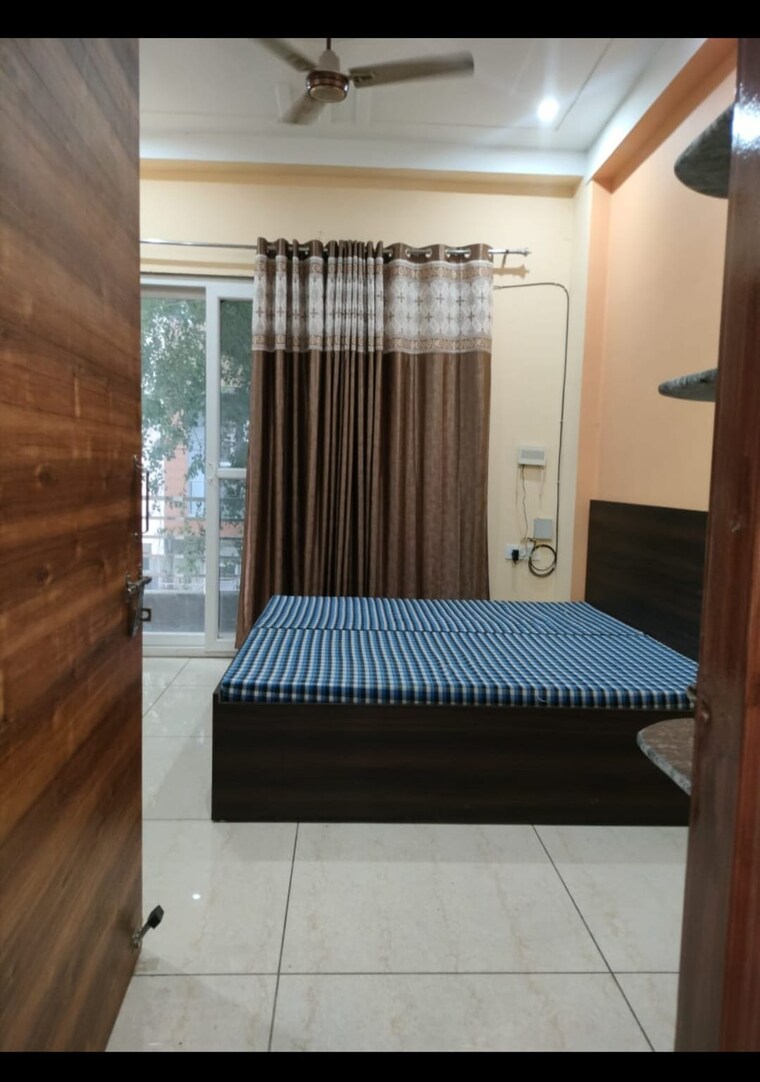 Bedroom, rwa-residential-society-sector-46 2 Bedroom 200 Sq.Yd. Builder Floor In Sector 46 Gurgaon 9533555