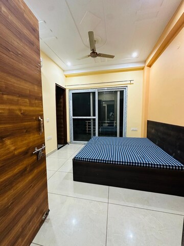 Kitchen in 2 BHK Builder Floor at RWA Residential Society Sector 46, Sector 46 – for Rent