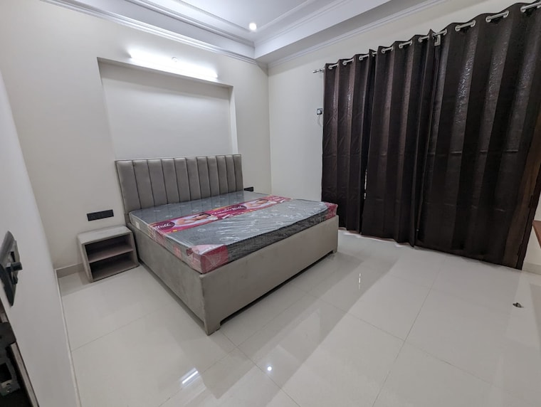 Bedroom, sector 57 3 Bedroom 2000 Sq.Ft. Builder Floor In Sector 57 Gurgaon 9533565