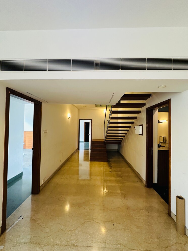 Room, windmills-of-your-mind 4 Bedroom 5129 Sq.Ft. Villa In Whitefield Bangalore 9533550