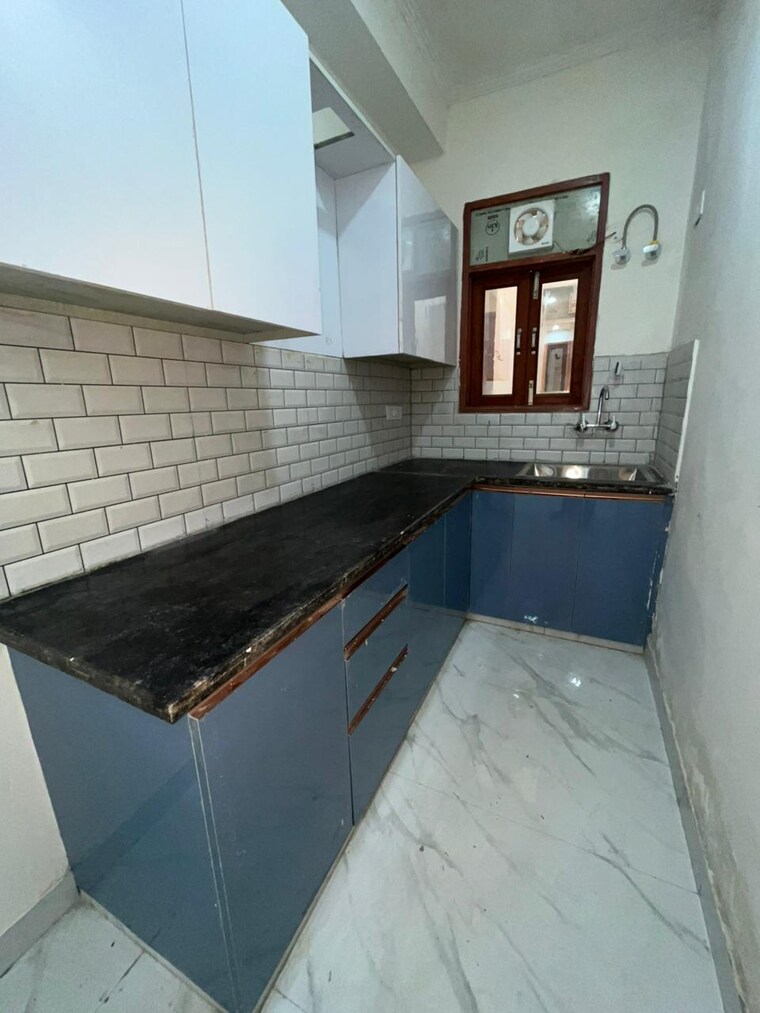 Kitchen, saket 3 Bedroom 1200 Sq.Ft. Builder Floor In Saket Delhi 9533598
