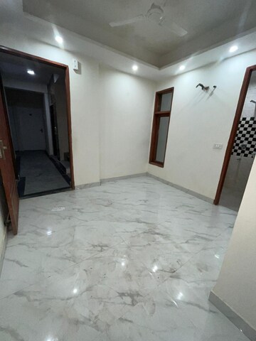 Room in 3 BHK Builder Floor at Saket – for Sale
