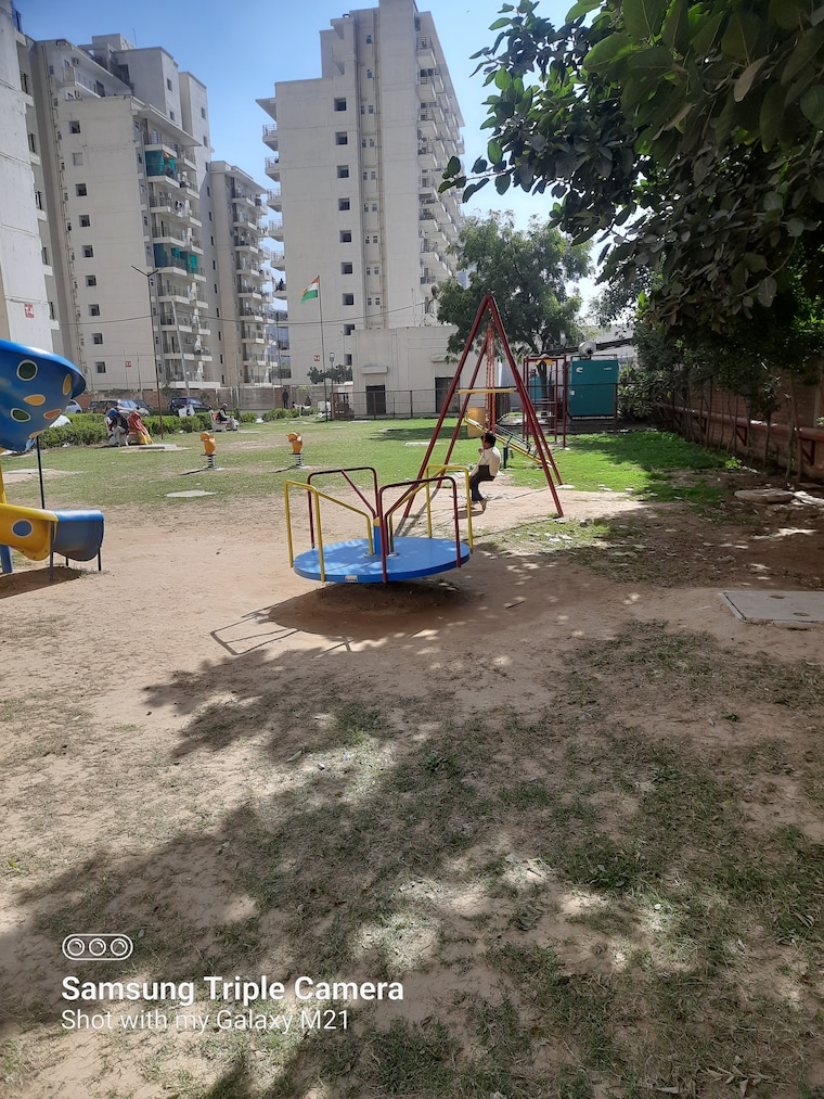 Exterior View, pivotal-paradise 2 Bedroom 686 Sq.Ft. Apartment In Sector 62 Gurgaon 9533600