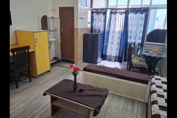 1 BHK + Extra Room Apartment For Rent in Manglam Vaishali Tower II