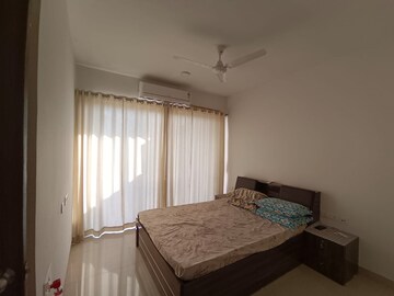 Bedroom in 2 BHK Apartment at Mihan – for Rent