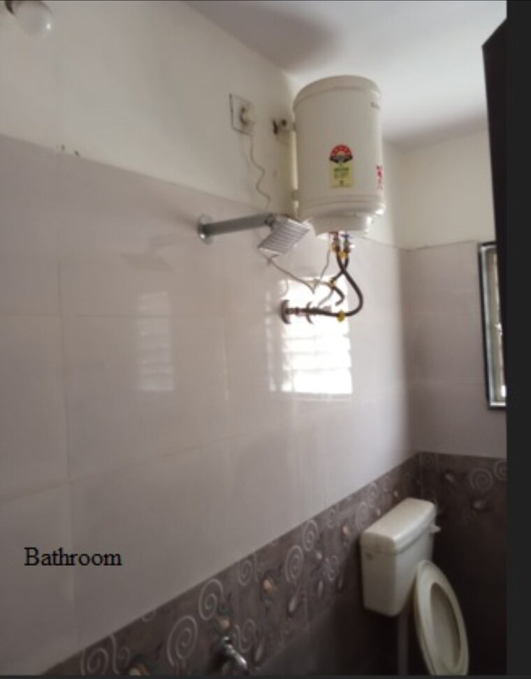 Bathroom, kharadi bypass road 1 Bedroom 575 Sq.Ft. Independent House In Kharadi Bypass Road Pune 9533622